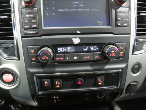 2017 Nissan Titan SL