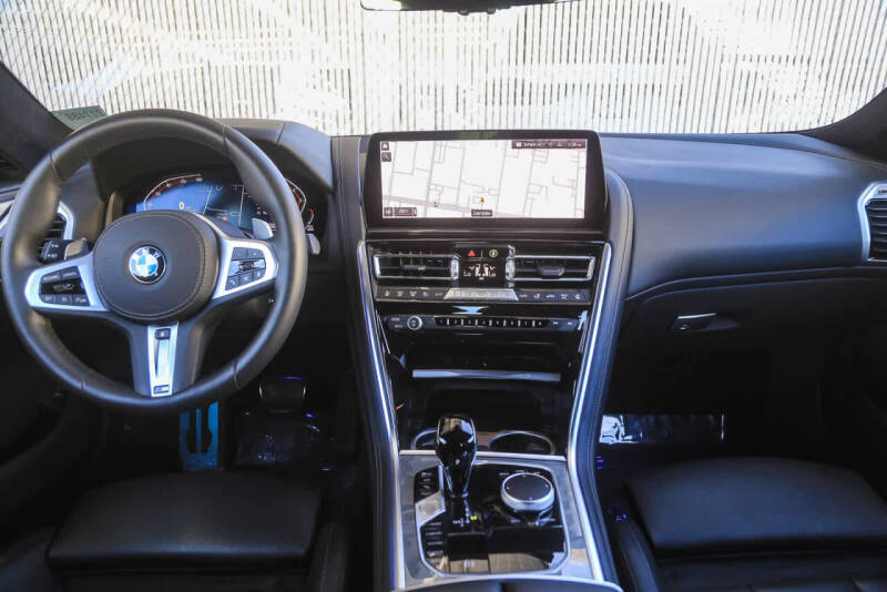 2025 BMW 8 Series 840i xDrive