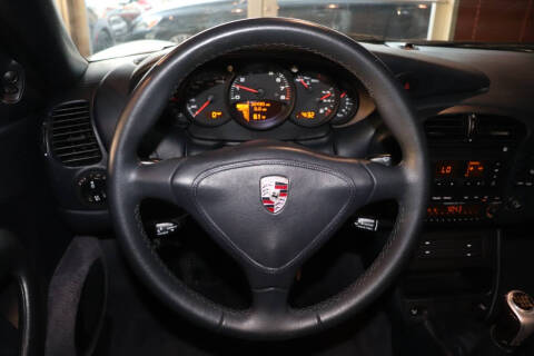 2003 Porsche 911 Carrera 4