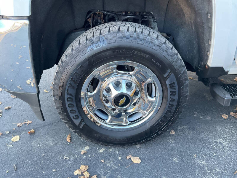 2019 Chevrolet Silverado 2500HD Work Truck photo 46