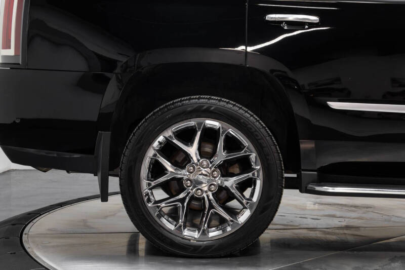 2020 Cadillac Escalade Luxury