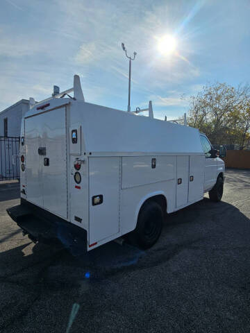 2014 Ford E-Series E-350 SD