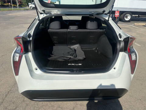 2016 Toyota Prius Three