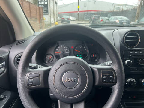 2012 Jeep Compass Sport