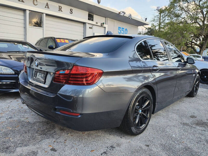 2016 BMW 5 Series 528i