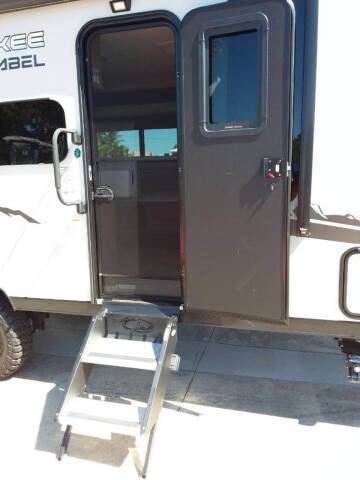 2025 Forest River Black Label 16khblw