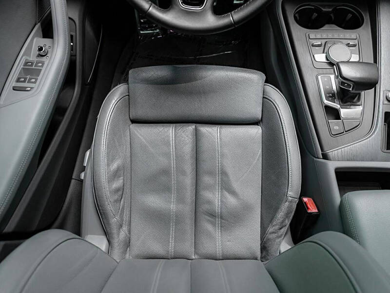 2018 Audi A4 2.0T quattro Prestige