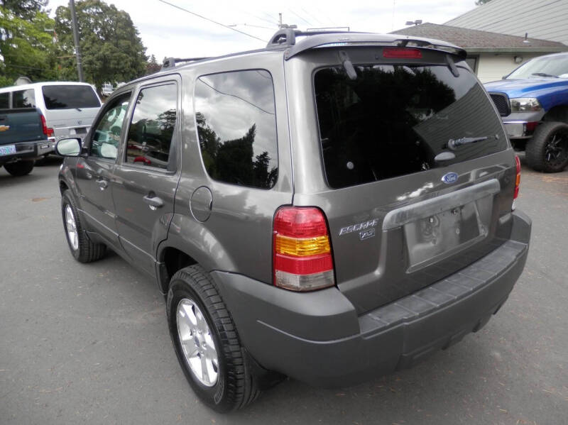 2005 Ford Escape XLT
