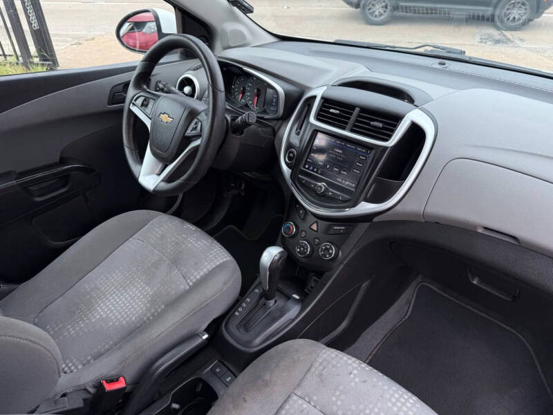 2020 Chevrolet Sonic LT