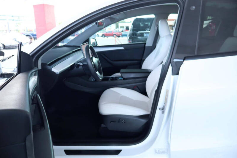 2023 Tesla Model Y Long Range