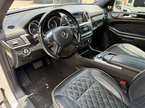2013 Mercedes-Benz GL-Class GL 550 4MATIC