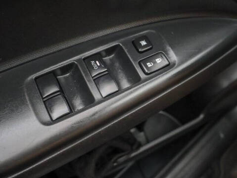 2022 Mitsubishi Mirage ES