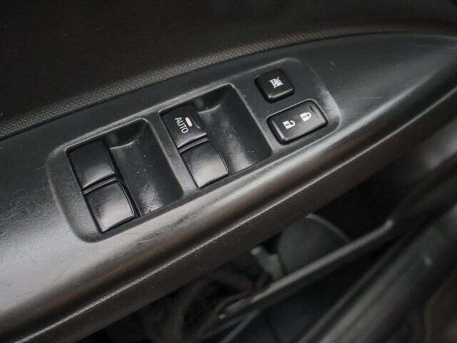 2022 Mitsubishi Mirage ES