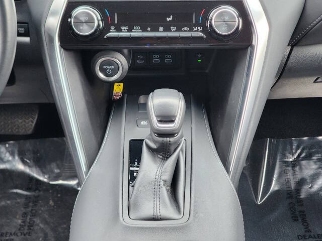 2024 Toyota Venza LE