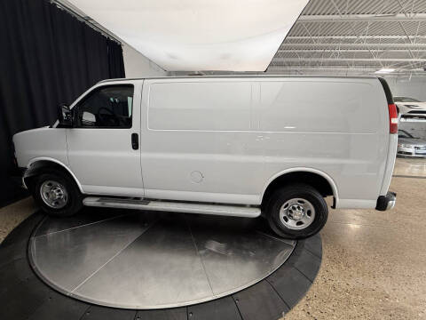 2022 Chevrolet Express 2500