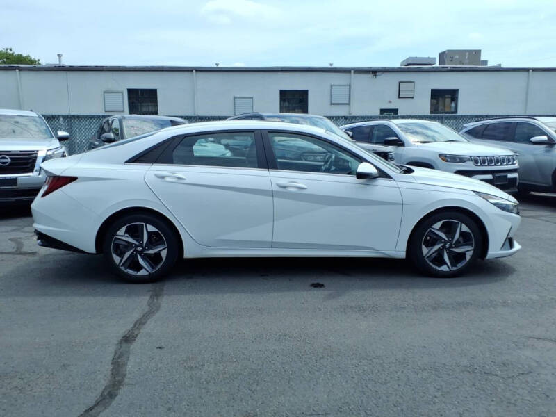 2023 Hyundai Elantra