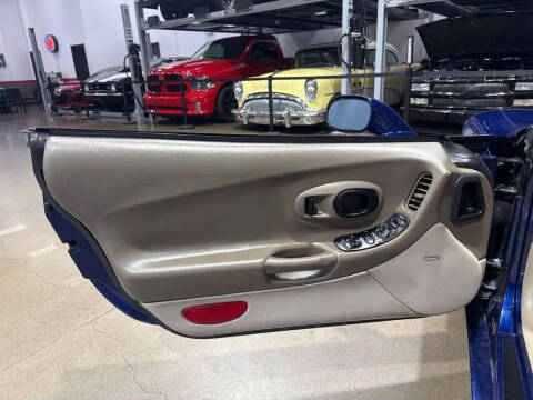 2004 Chevrolet Corvette