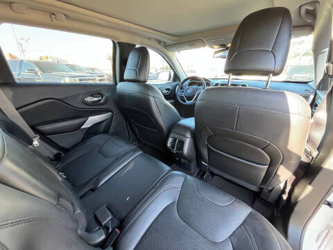 2017 Jeep Cherokee Overland