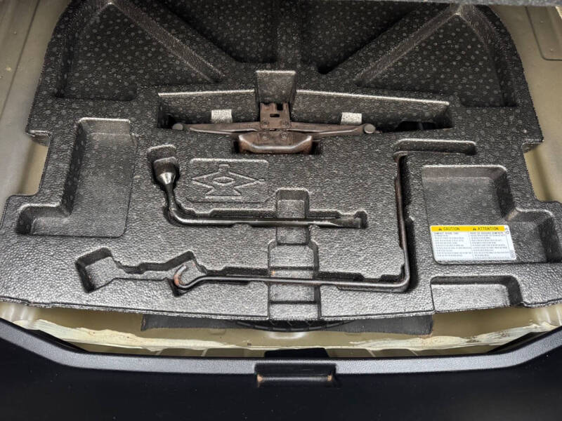 2016 Toyota Avalon XLE Plus