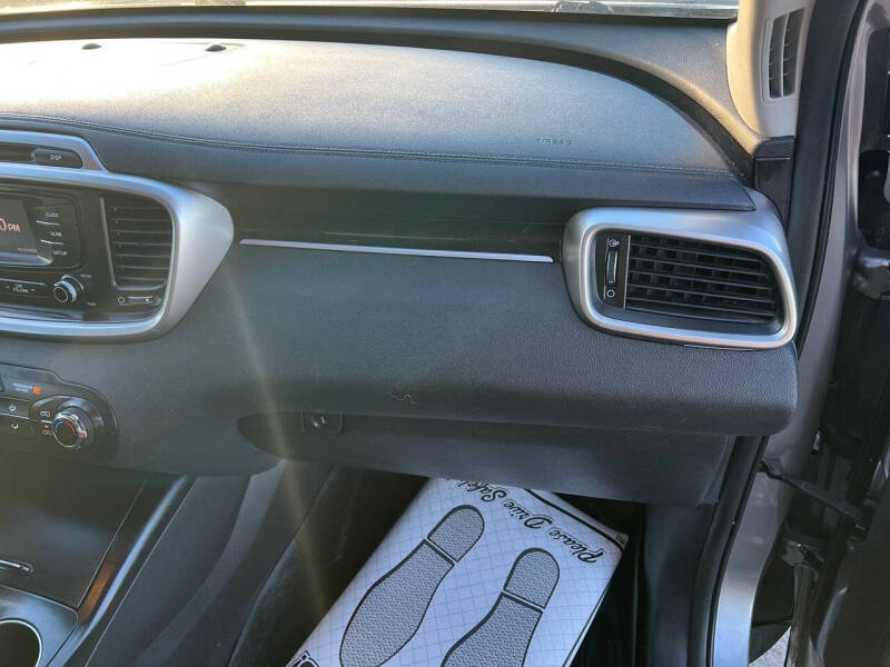 2017 Kia Sorento LX V6