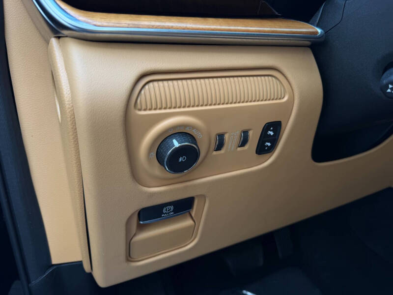 2022 Jeep Grand Wagoneer Series III