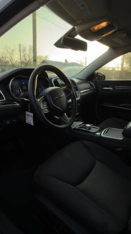 2019 Chrysler 300 Touring