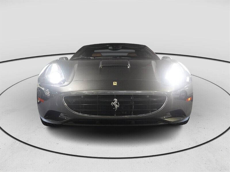 2013 Ferrari California 14