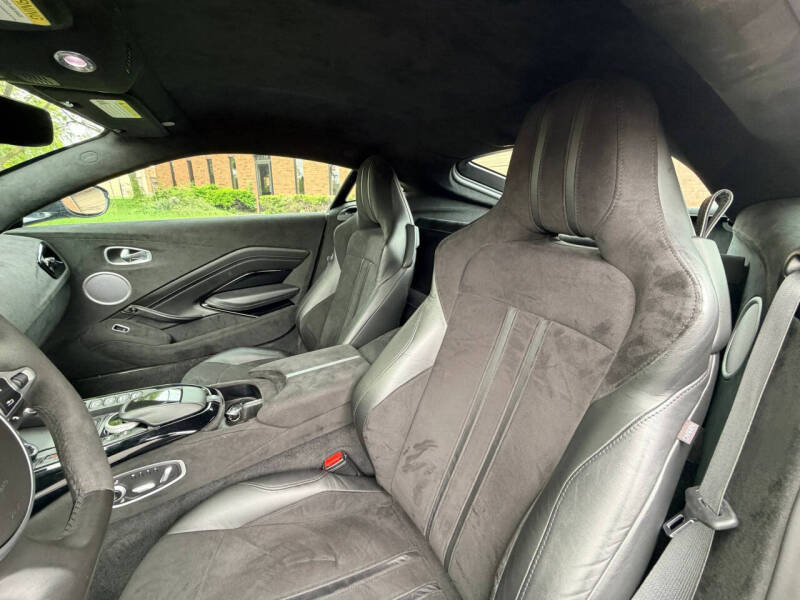 2020 Aston Martin Vantage