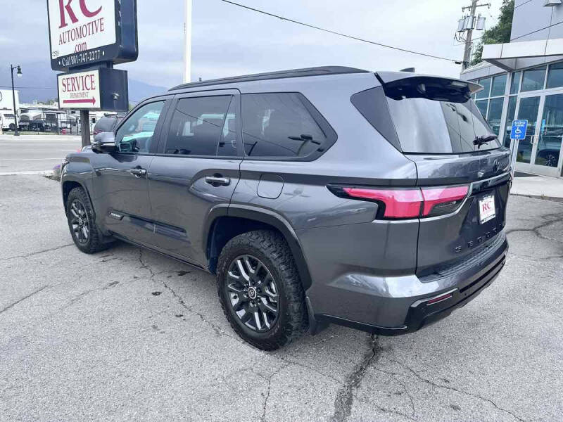 2024 Toyota Sequoia Platinum