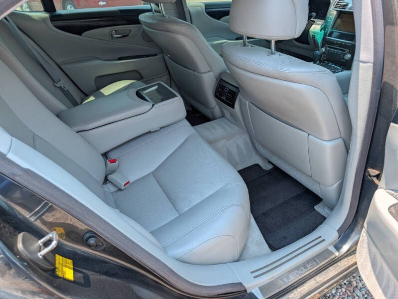 2011 Lexus LS 460