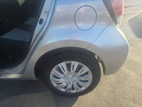 2015 Toyota Prius c Two