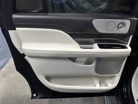 2020 Lincoln Navigator L Black Label