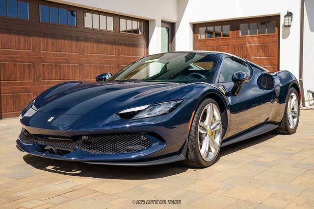 2025 Ferrari 296 GTS