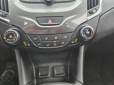 2018 Chevrolet Cruze LT Auto