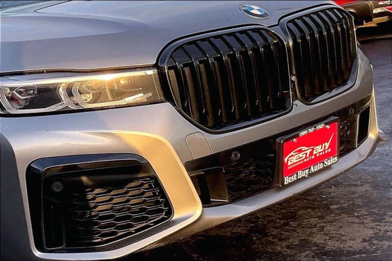 2022 BMW 7 Series 740i