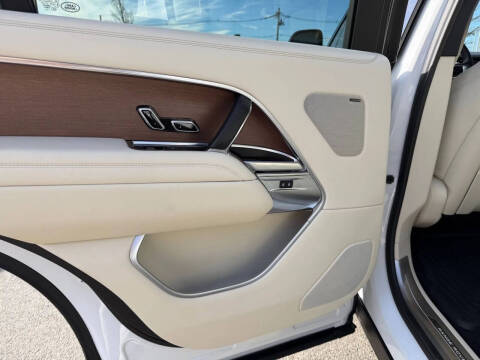 2023 Land Rover Range Rover P530 SE LWB