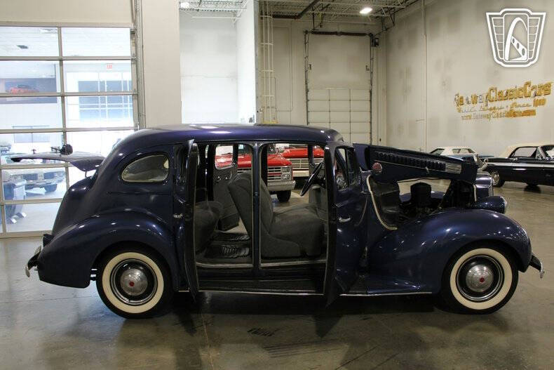 1939 Packard Six