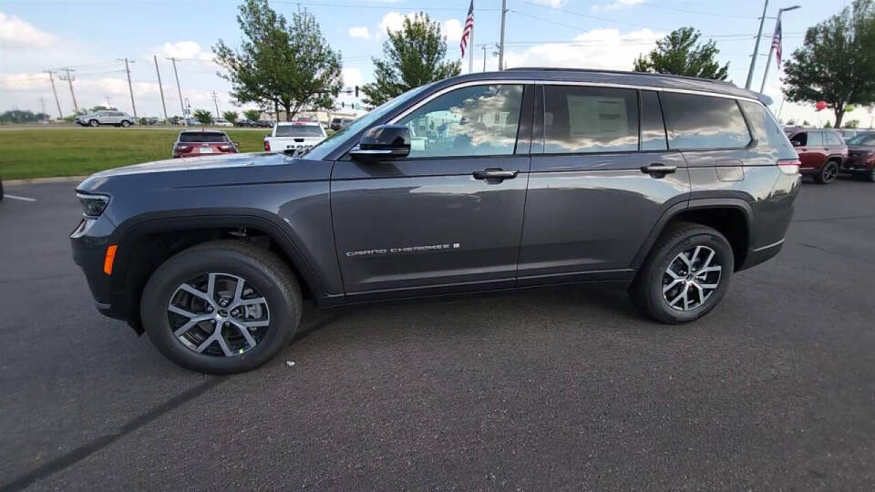 2024 Jeep Grand Cherokee L for sale at Victoria Auto Sales in Victoria, MN