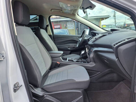 2019 Ford Escape S