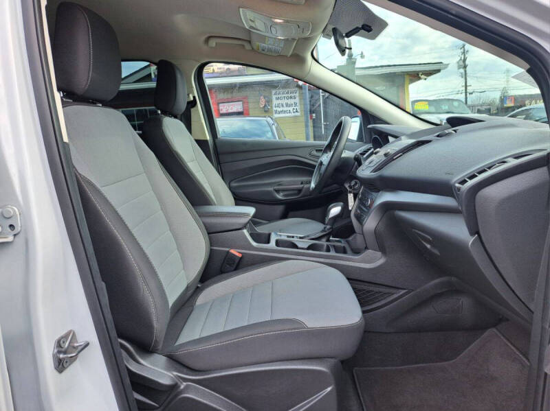 2019 Ford Escape S