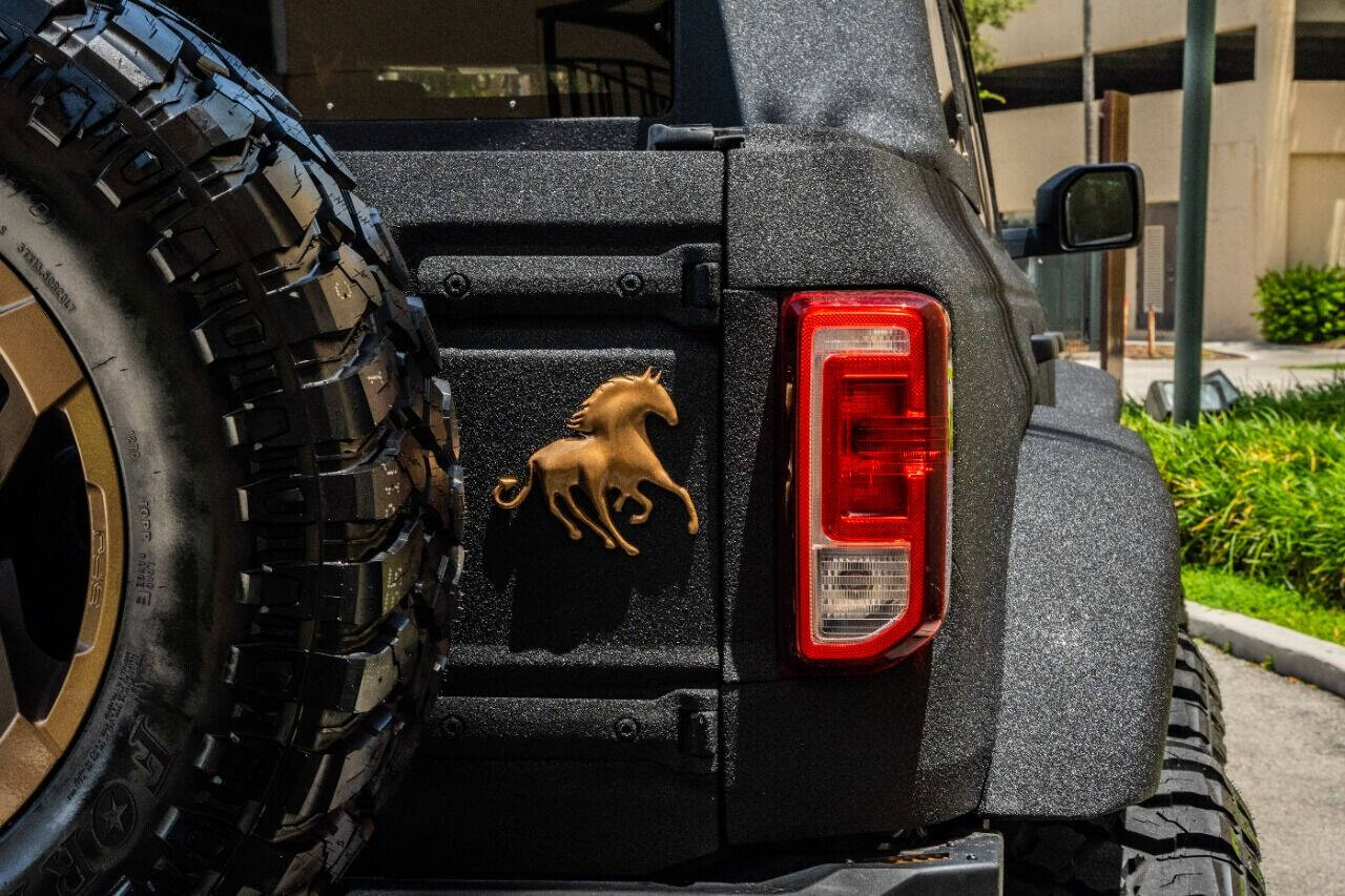 2023 FORD Bronco SUV / Crossover - $154,999