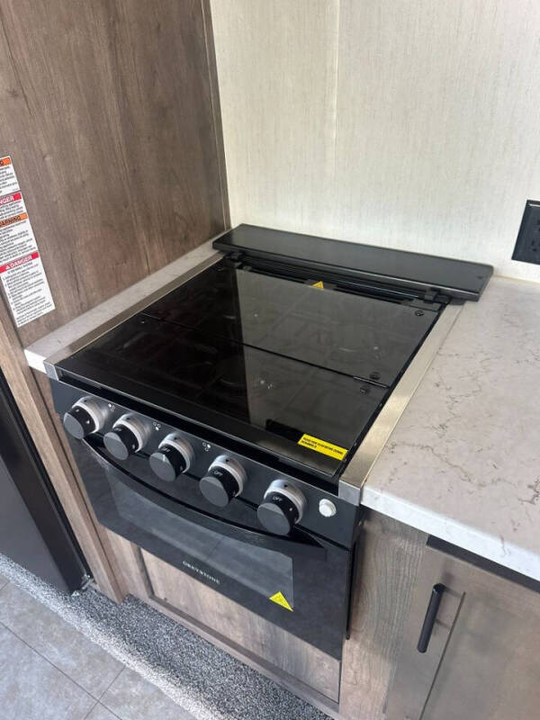 2022 Forest River Vengeance Rogue 26VKS