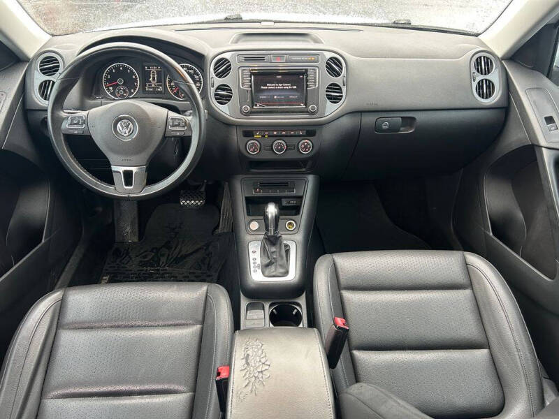 2017 Volkswagen Tiguan 2.0T Wolfsburg Edition