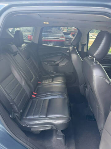 2019 Ford Escape SEL