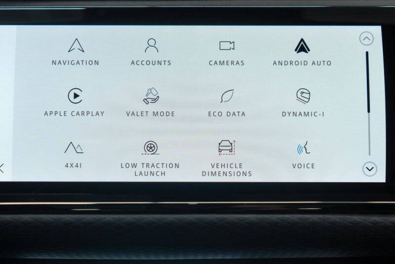 2023 Land Rover Range Rover Evoque P300 R-Dynamic HST