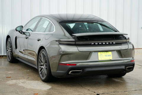 2025 Porsche Panamera 4 E-Hybrid