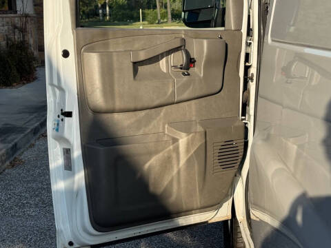 2022 Chevrolet Express 2500