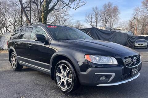 2015 Volvo XC70 for sale at PARK AVENUE AUTOS in Collingswood NJ