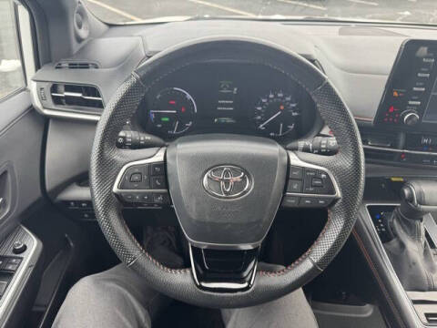 2022 Toyota Sienna XSE 7-Passenger