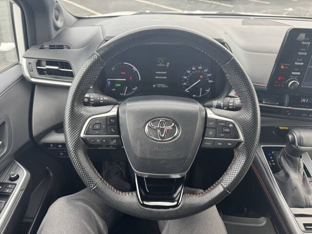 2022 Toyota Sienna XSE 7-Passenger